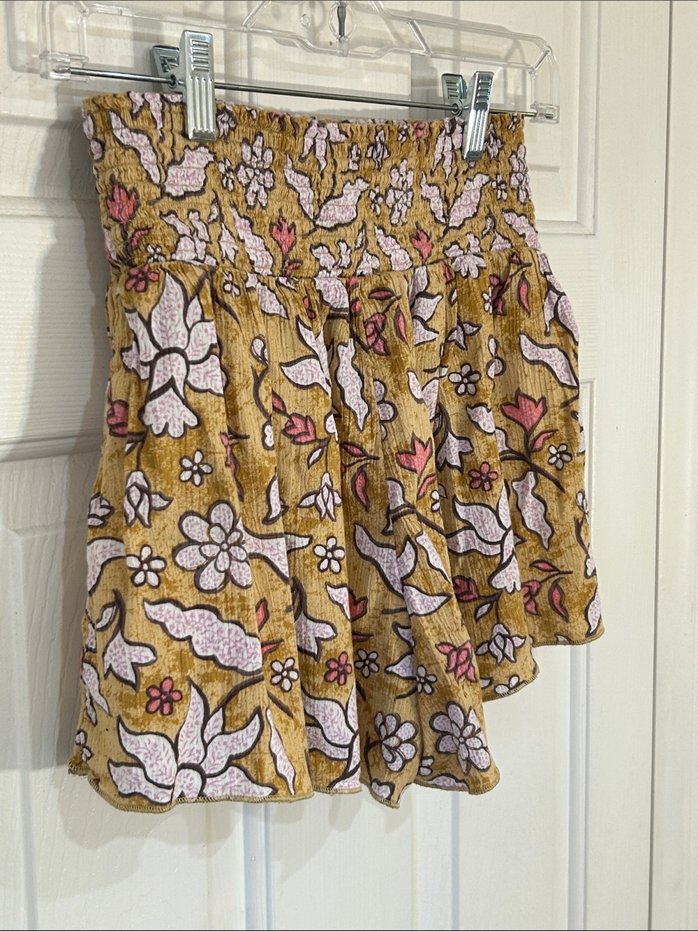 Aerie Mustard Floral Smocked High Waisted Ruffle Shorts Cotton Blend - Small